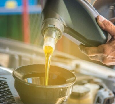 How to Know When to Change Your Car Engine Oil