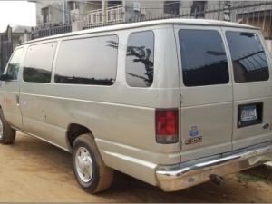 Tokunbo 2006 Ford Transporter Bus with Seats